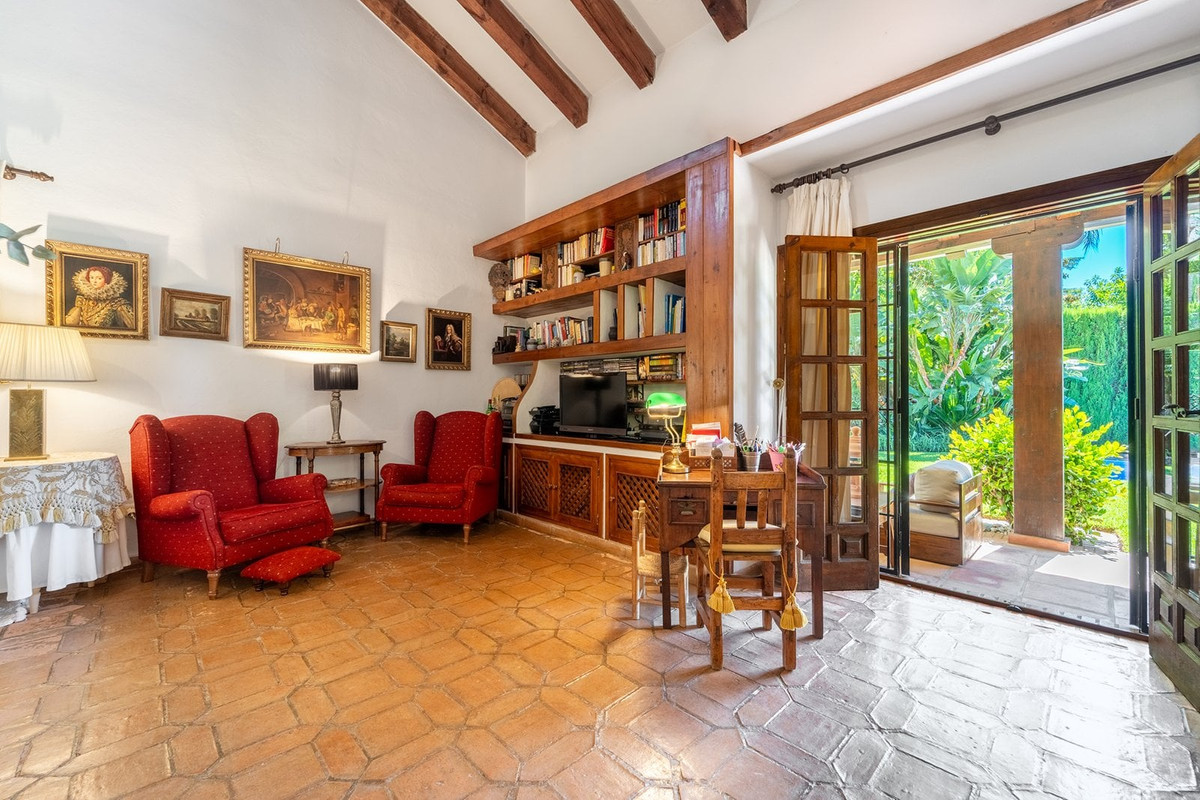 Huis te koop in Marbella | 4 slaapkamers H5490340