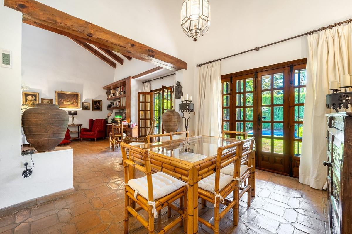 Huis te koop in Marbella | 4 slaapkamers H5490340