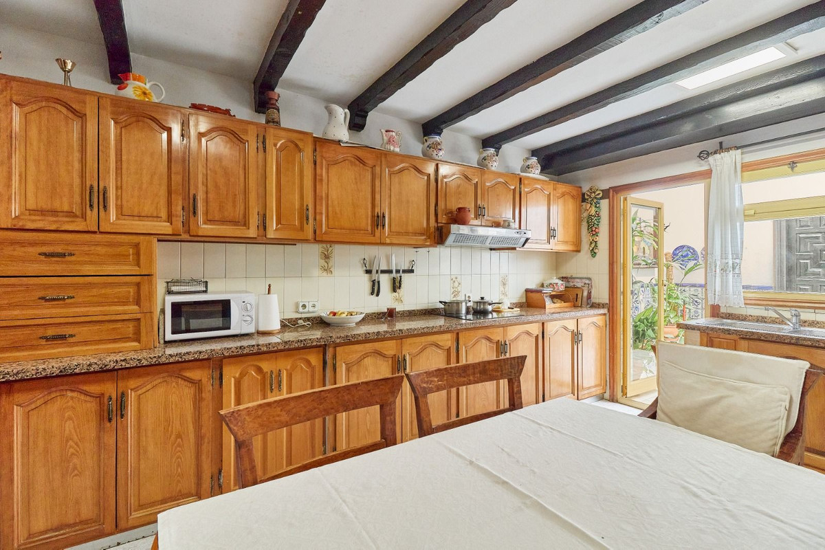 Huis te koop in Marbella | 8 slaapkamers H5492293