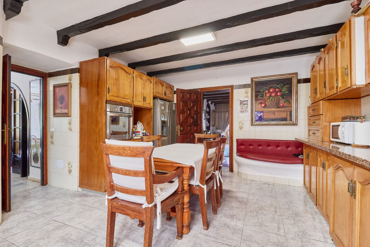 Huis te koop in Marbella | 8 slaapkamers H5492293