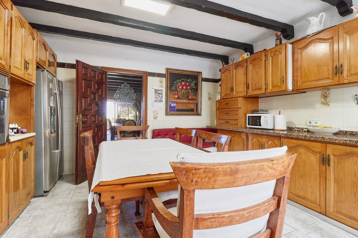 Huis te koop in Marbella | 8 slaapkamers H5492293