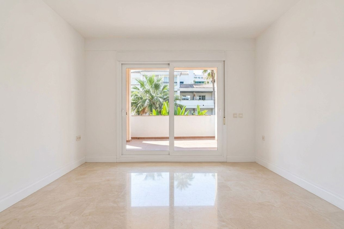 Appartement te koop in Marbella | 2 slaapkamers H5494849
