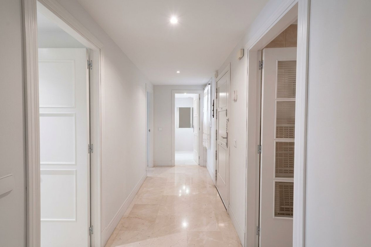 Appartement te koop in Marbella | 2 slaapkamers H5494849