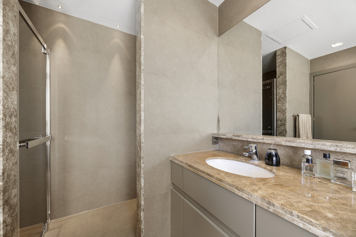 Huis te koop in Marbella | 2 slaapkamers H5495542