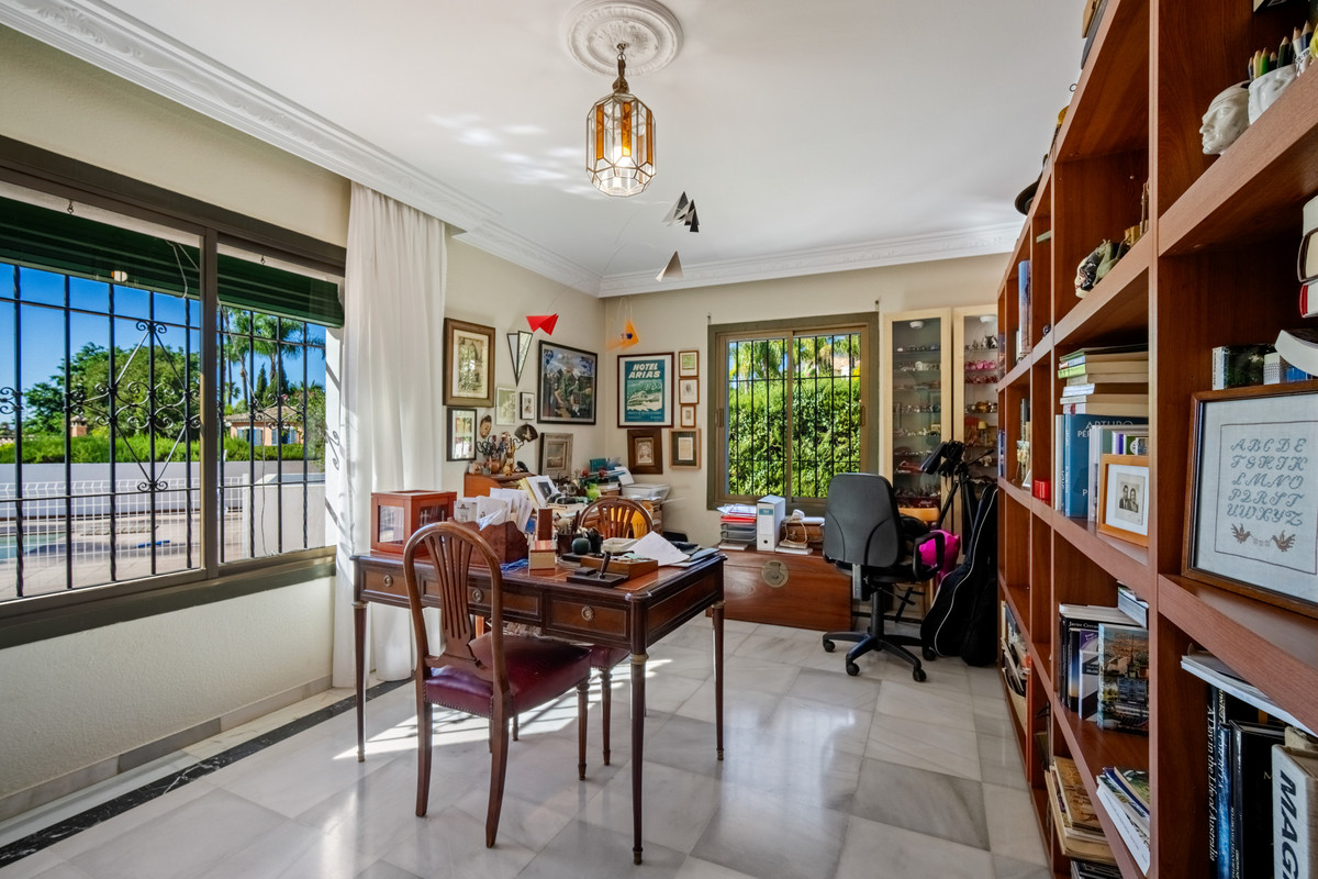 Huis te koop in Marbella | 4 slaapkamers H5511877