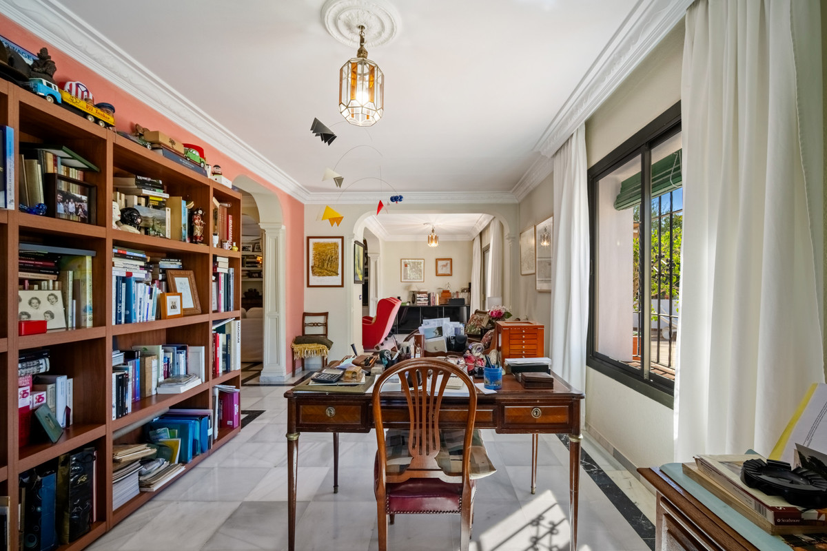 Huis te koop in Marbella | 4 slaapkamers H5511877