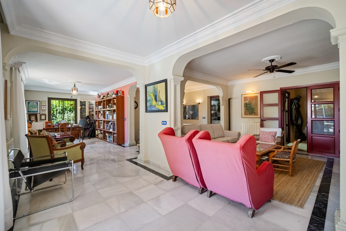Huis te koop in Marbella | 4 slaapkamers H5511877