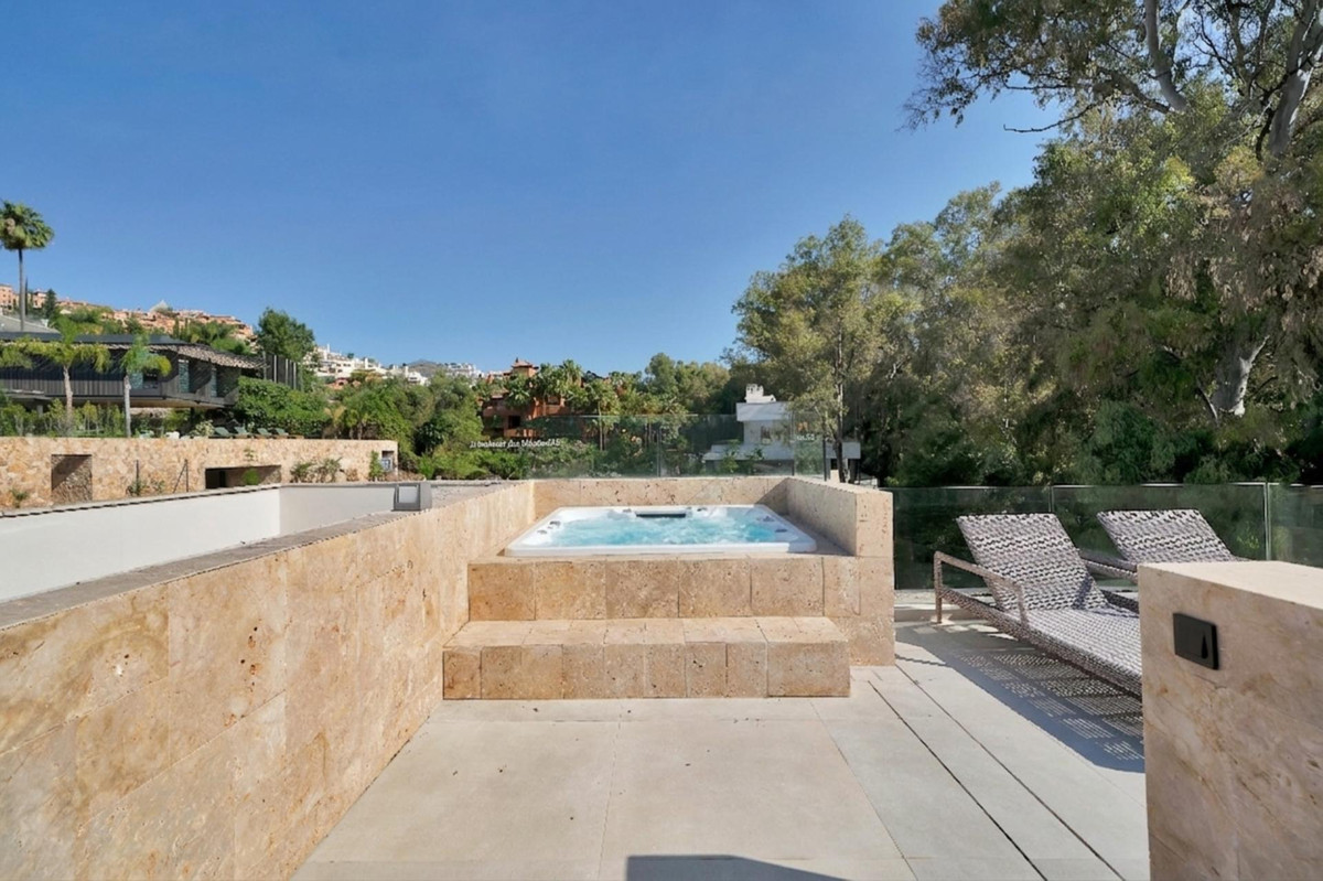Huis te koop in Marbella | 6 slaapkamers H5512144