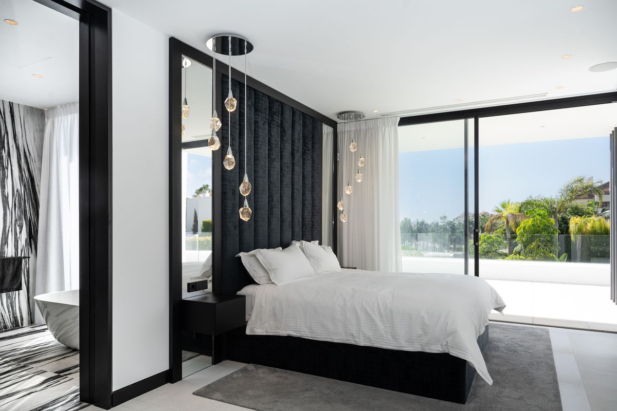 Huis te koop in Marbella | 5 slaapkamers H5514373