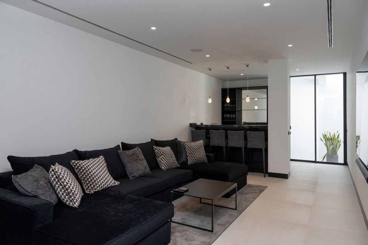 Huis te koop in Marbella | 5 slaapkamers H5514373
