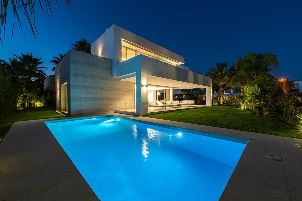 Huis te koop in Marbella | 5 slaapkamers H5521342