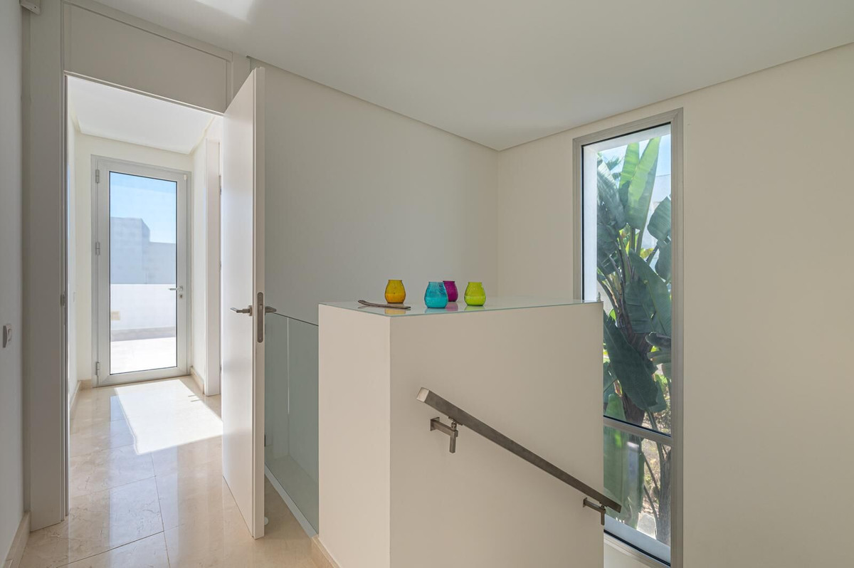 Huis te koop in Marbella | 5 slaapkamers H5521342