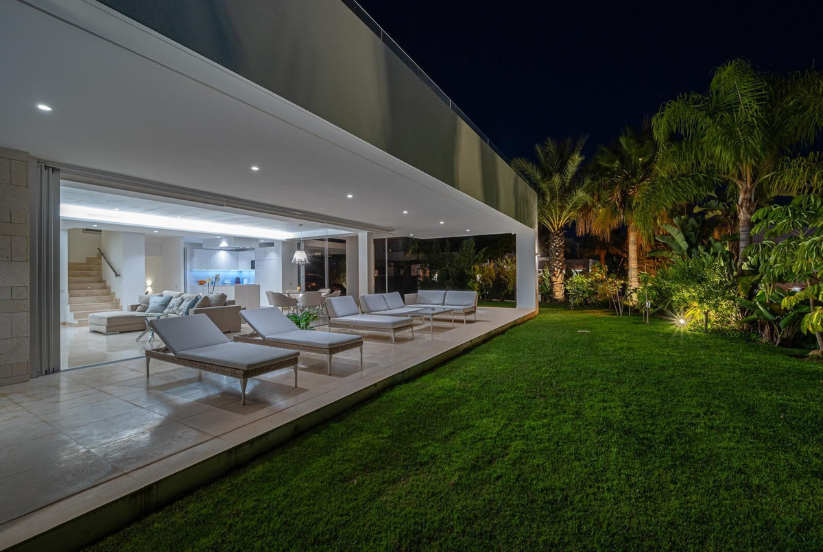 Huis te koop in Marbella | 5 slaapkamers H5521342