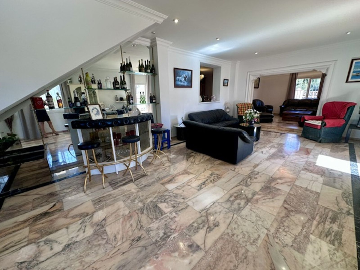 Huis te koop in Marbella | 5 slaapkamers H5526019