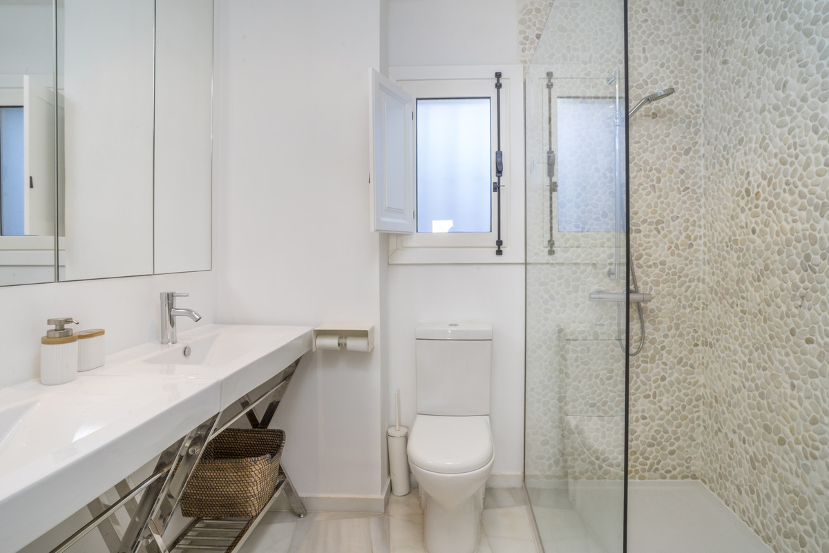 Huis te koop in Marbella | 4 slaapkamers H5530720