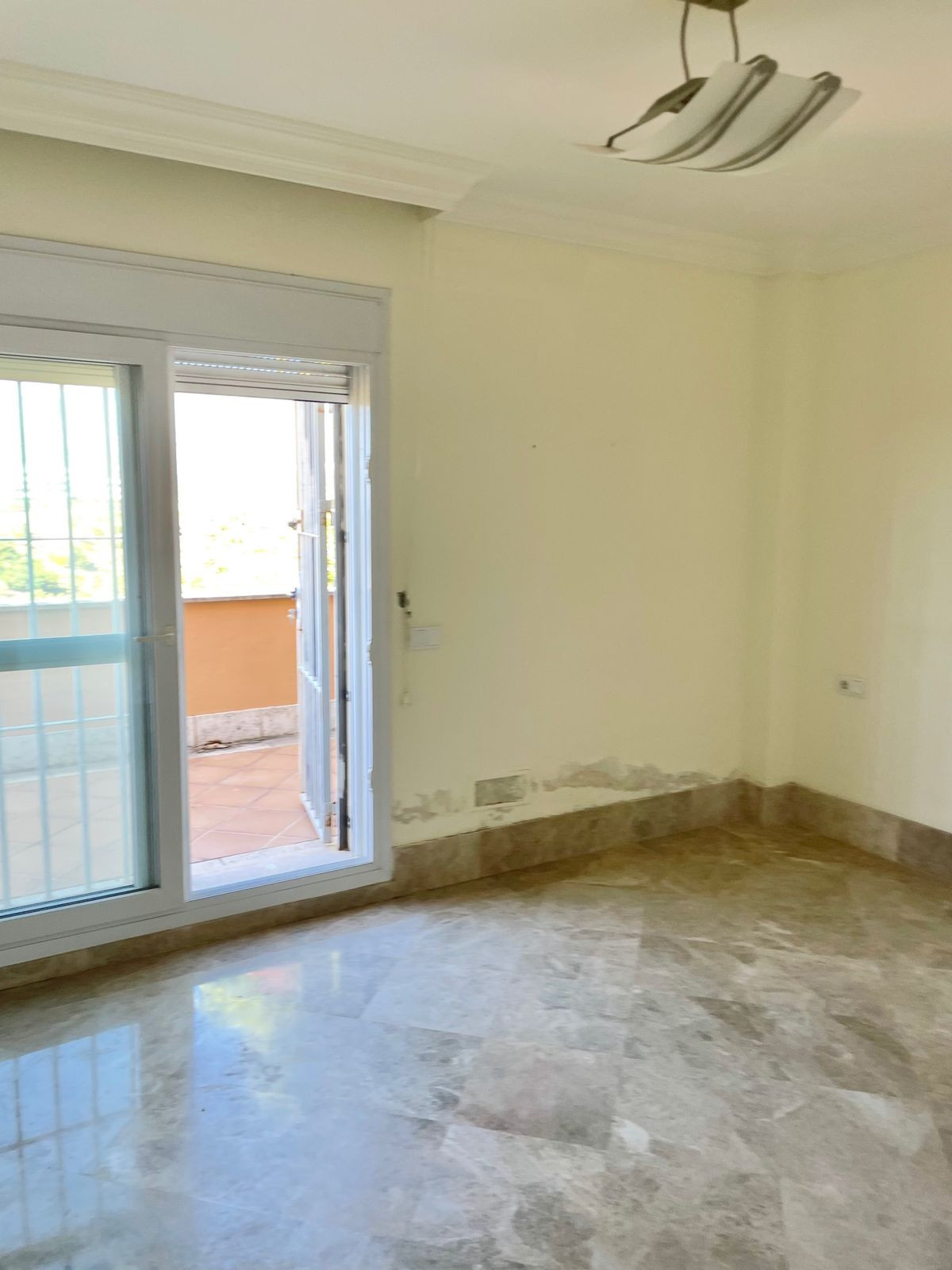 Huis te koop in Marbella | 3 slaapkamers H5530837