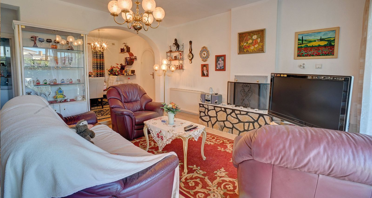 Huis te koop in Marbesa | 4 slaapkamers H4892263