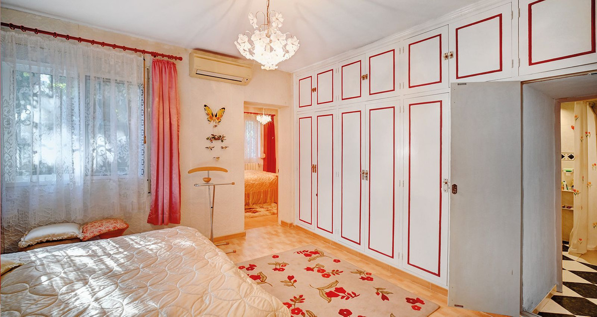 Huis te koop in Marbesa | 4 slaapkamers H4892263