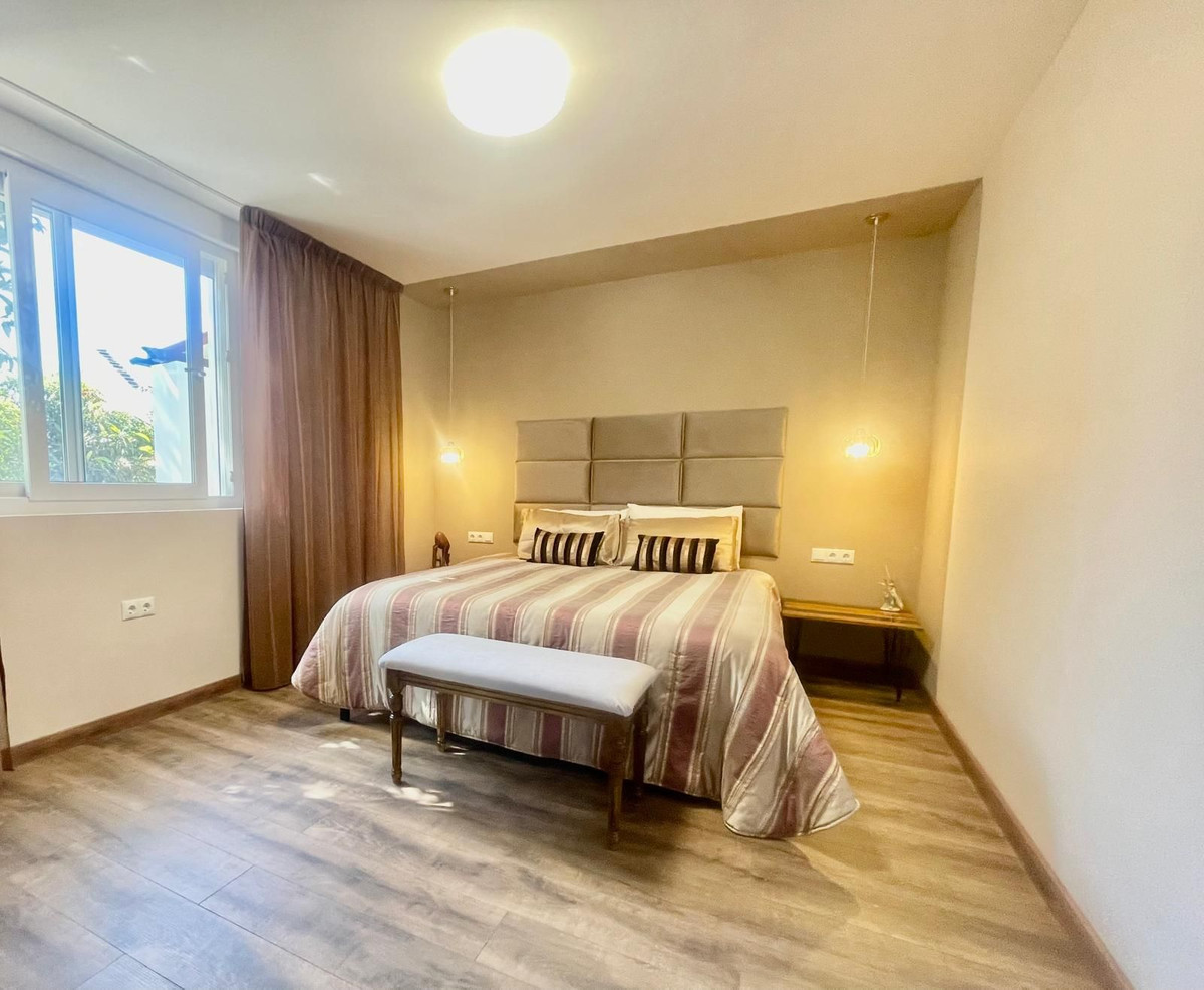 Huis te koop in Marbesa | 4 slaapkamers H4991689