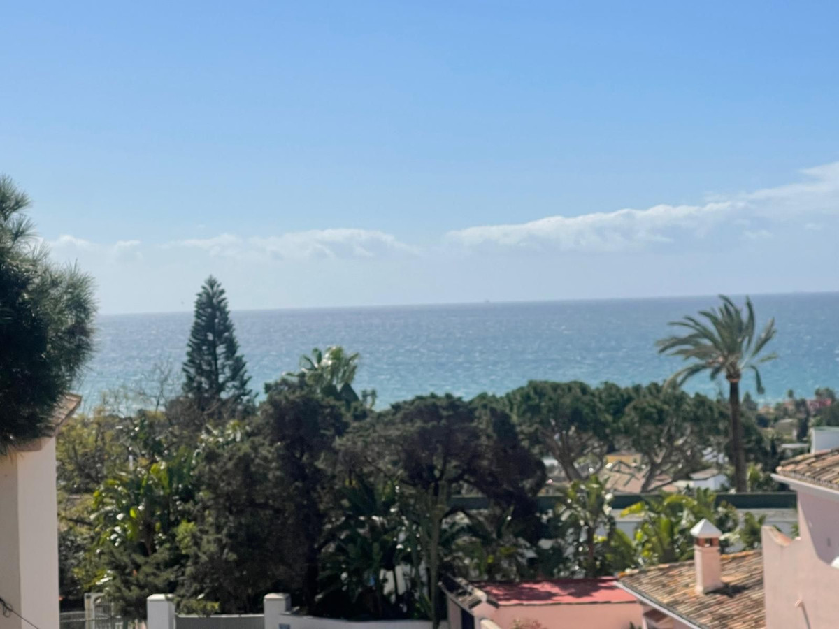 Huis te koop in Marbesa | 4 slaapkamers H4991689