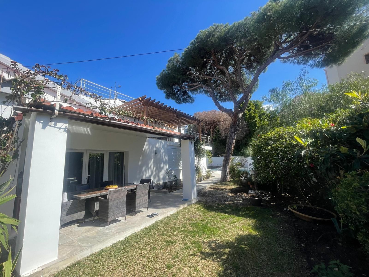 Huis te koop in Marbesa | 4 slaapkamers H4991689