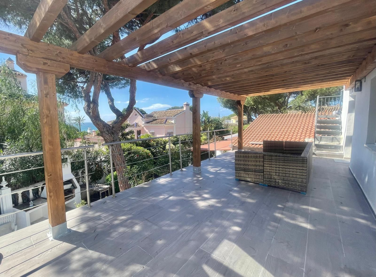 Huis te koop in Marbesa | 4 slaapkamers H4991689