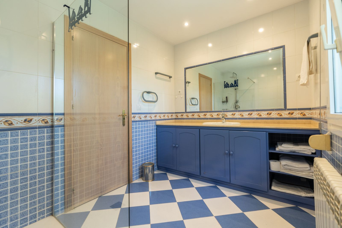 Huis te koop in Marbesa | 3 slaapkamers H4995211