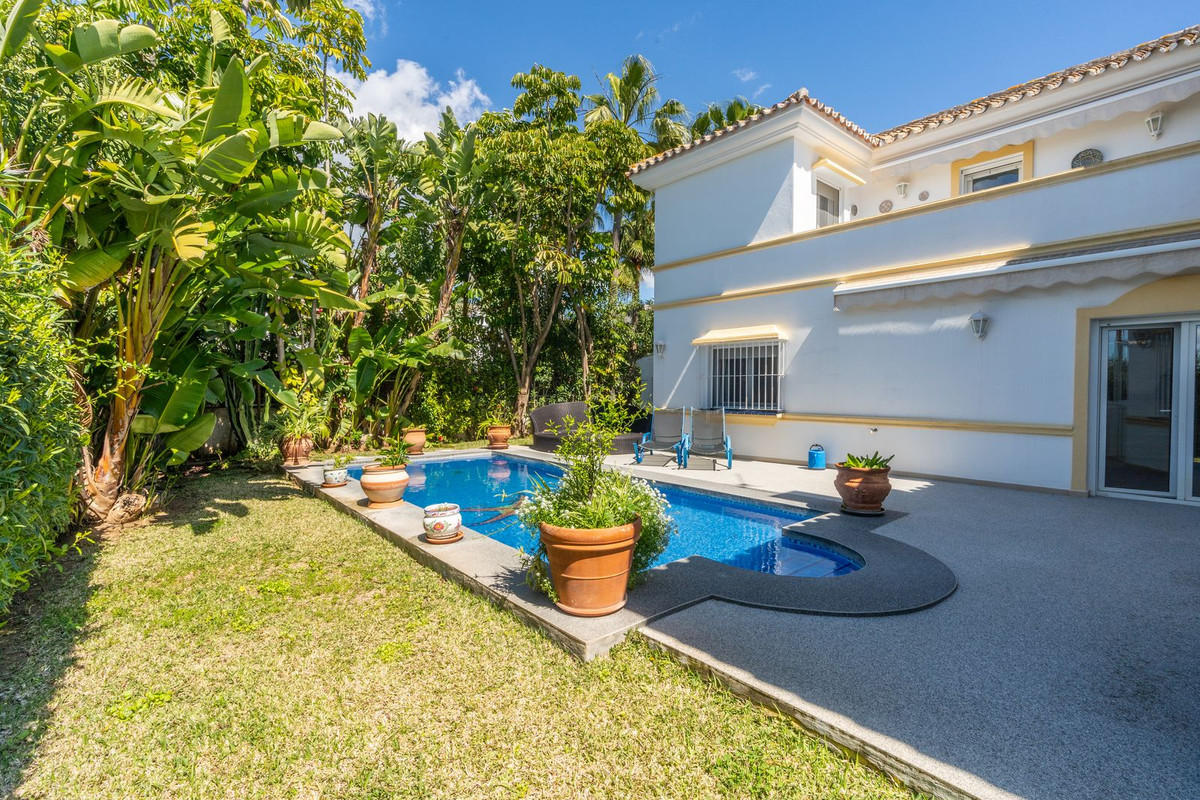 Huis te koop in Marbesa | 3 slaapkamers H4995211