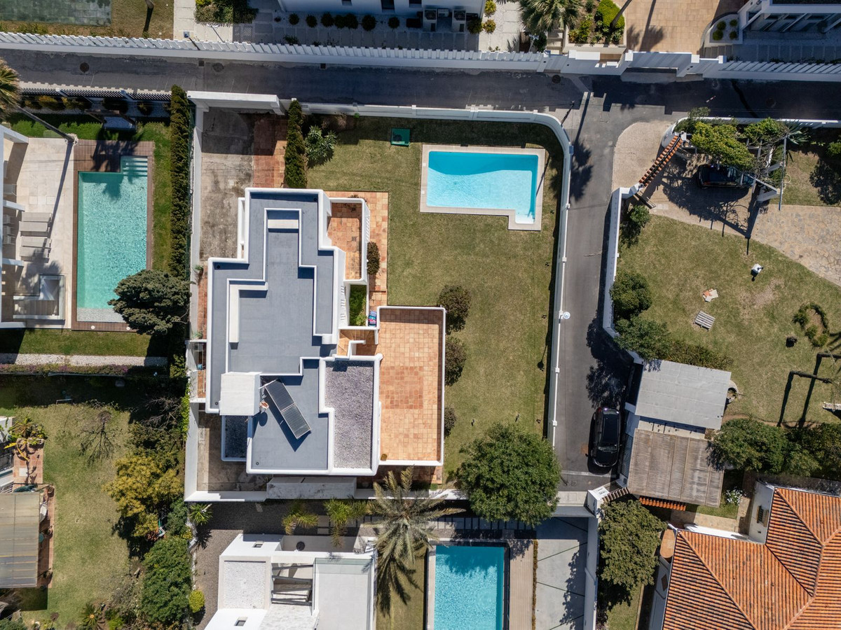 Huis te koop in Marbesa | 5 slaapkamers H5009773