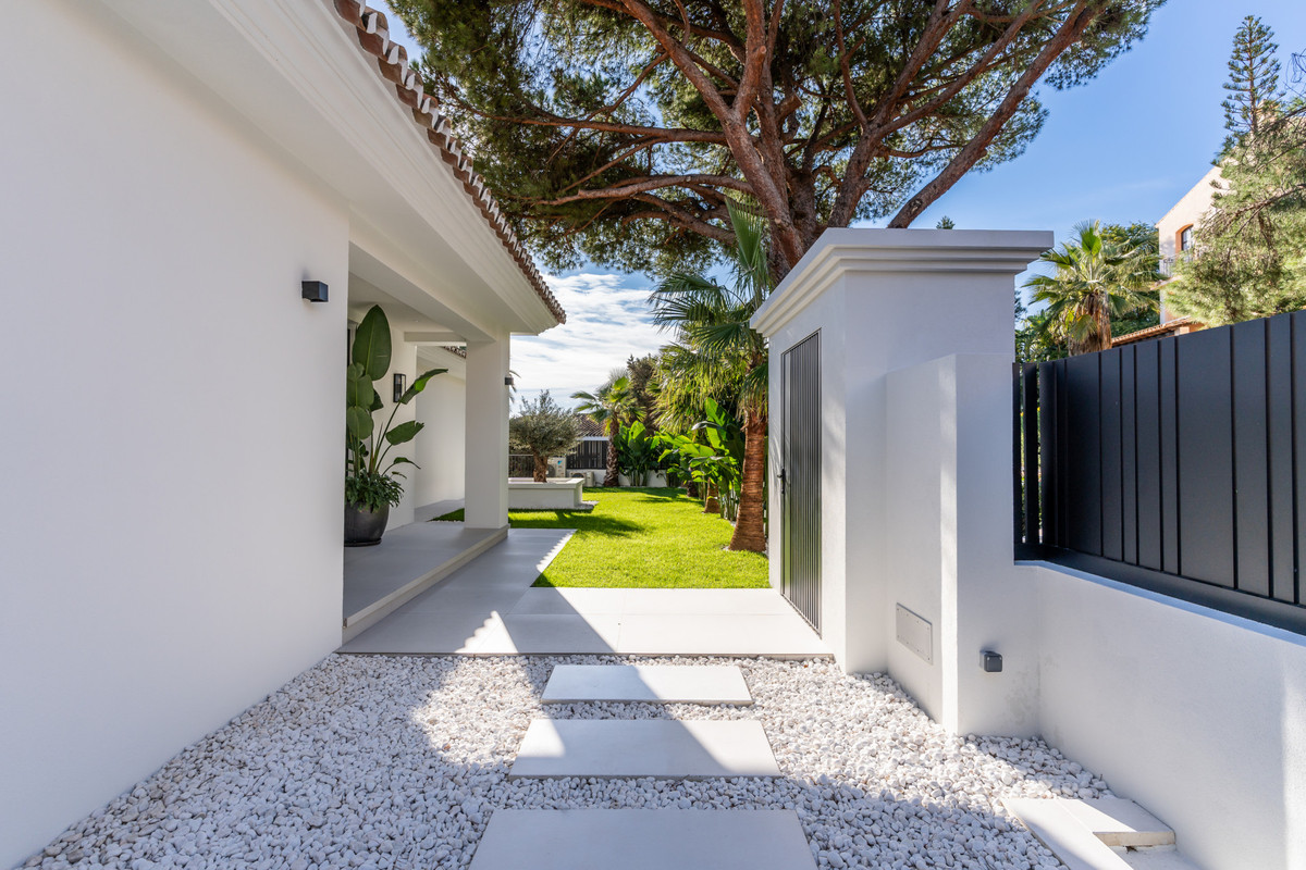Vrijstaande Villa in Marbesa-53