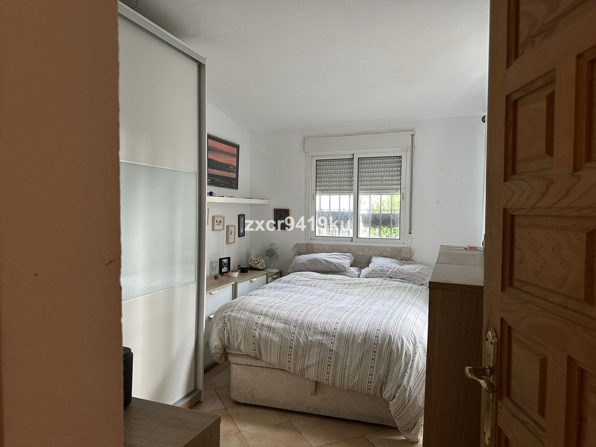 Bungalow in Marbesa-2