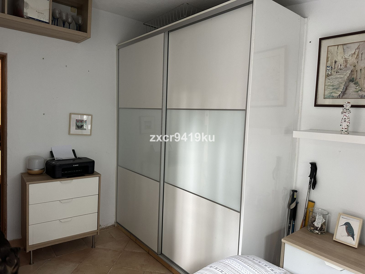 Bungalow in Marbesa-3
