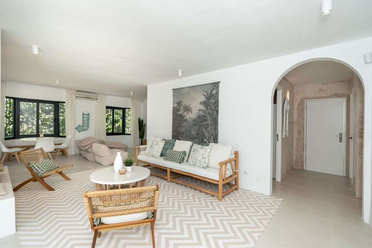 Huis te koop in Marbesa | 3 slaapkamers H5057230