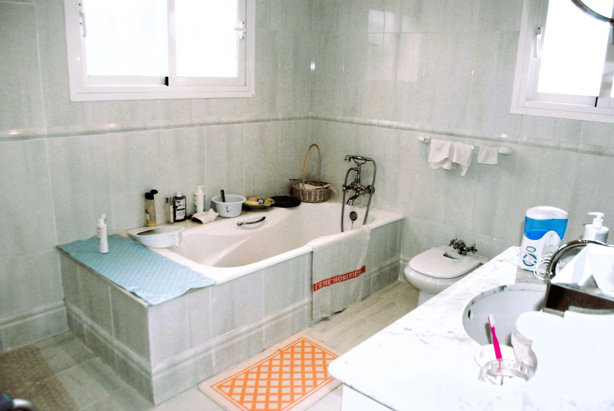 Huis te koop in Marbesa | 5 slaapkamers H5075311
