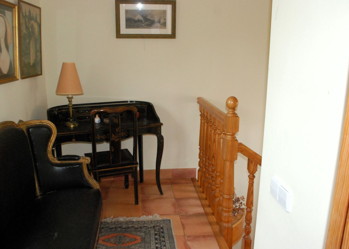 Huis te koop in Marbesa | 5 slaapkamers H5075311