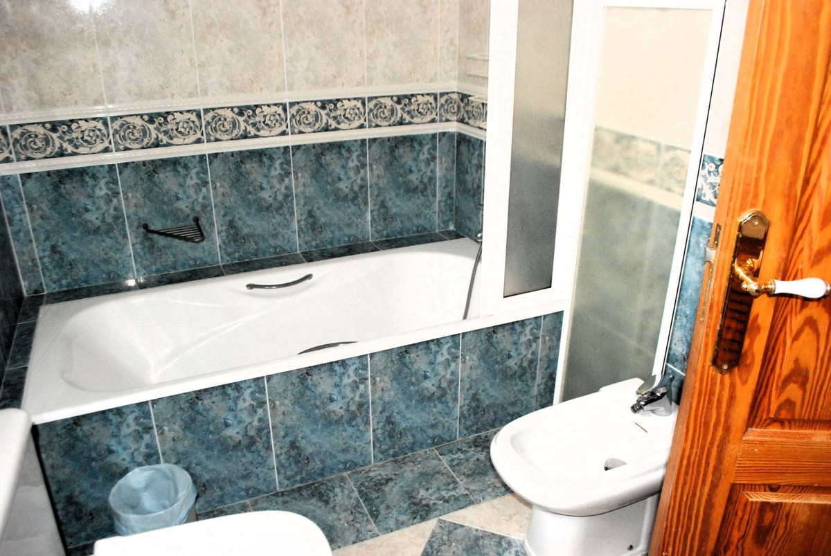 Huis te koop in Marbesa | 5 slaapkamers H5075311