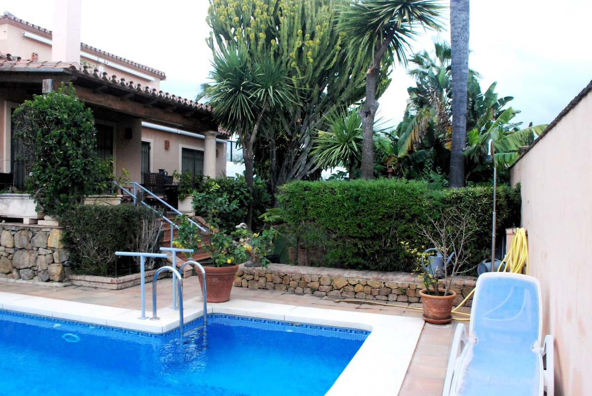 Huis te koop in Marbesa | 5 slaapkamers H5075311