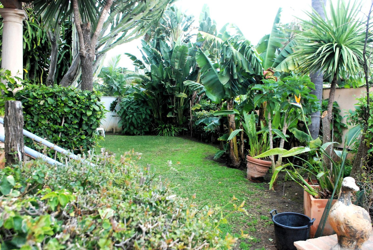 Huis te koop in Marbesa | 5 slaapkamers H5075311