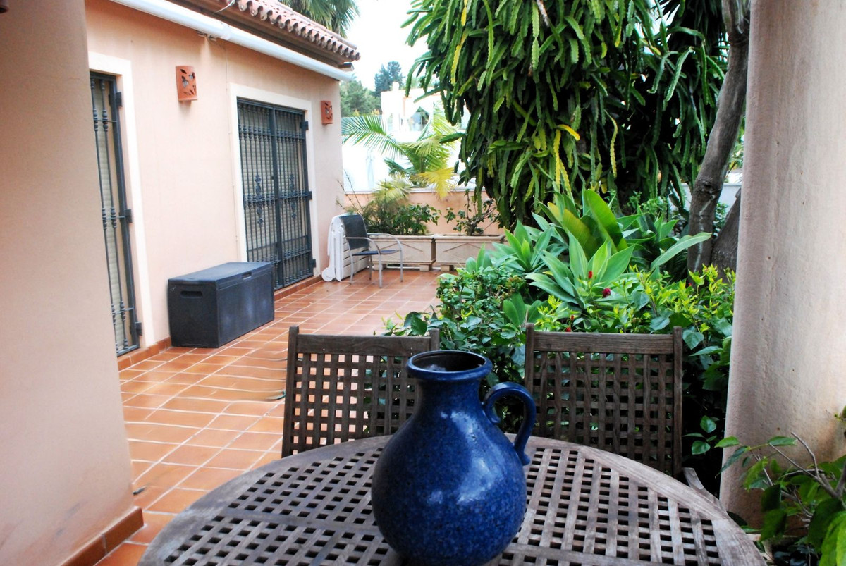 Huis te koop in Marbesa | 5 slaapkamers H5075311