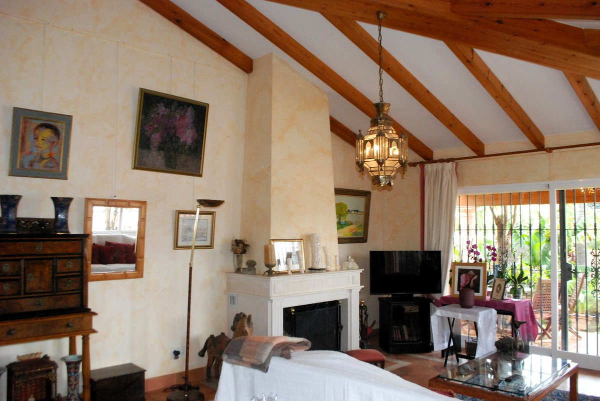 Huis te koop in Marbesa | 5 slaapkamers H5075311