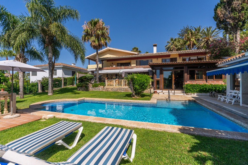 Detached Villa for sale in Marbesa | 6 bedrooms H5111866
