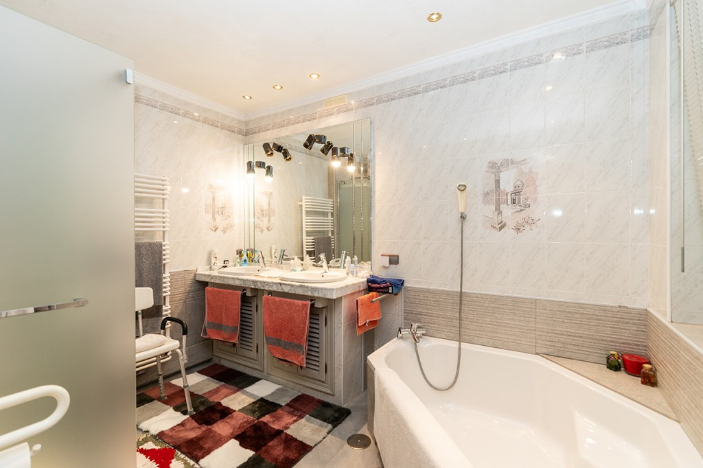 Detached Villa for sale in Marbesa | 6 bedrooms H5111866