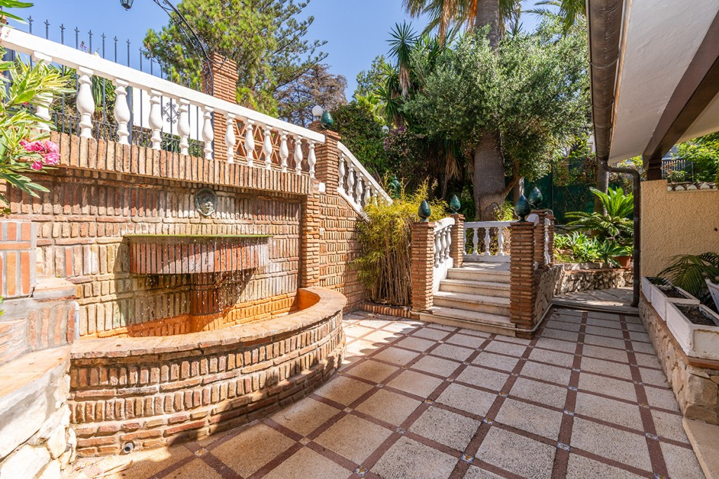 Detached Villa for sale in Marbesa | 6 bedrooms H5111866