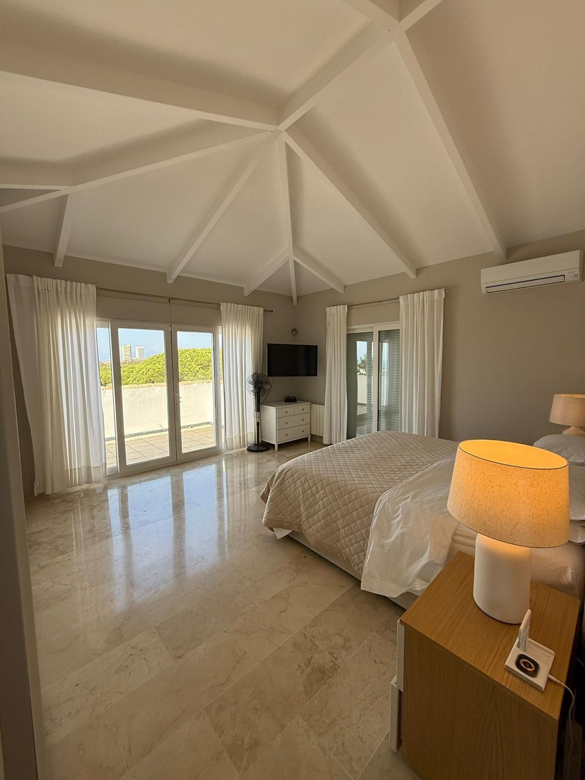 Huis te koop in Marbesa | 4 slaapkamers H5137579