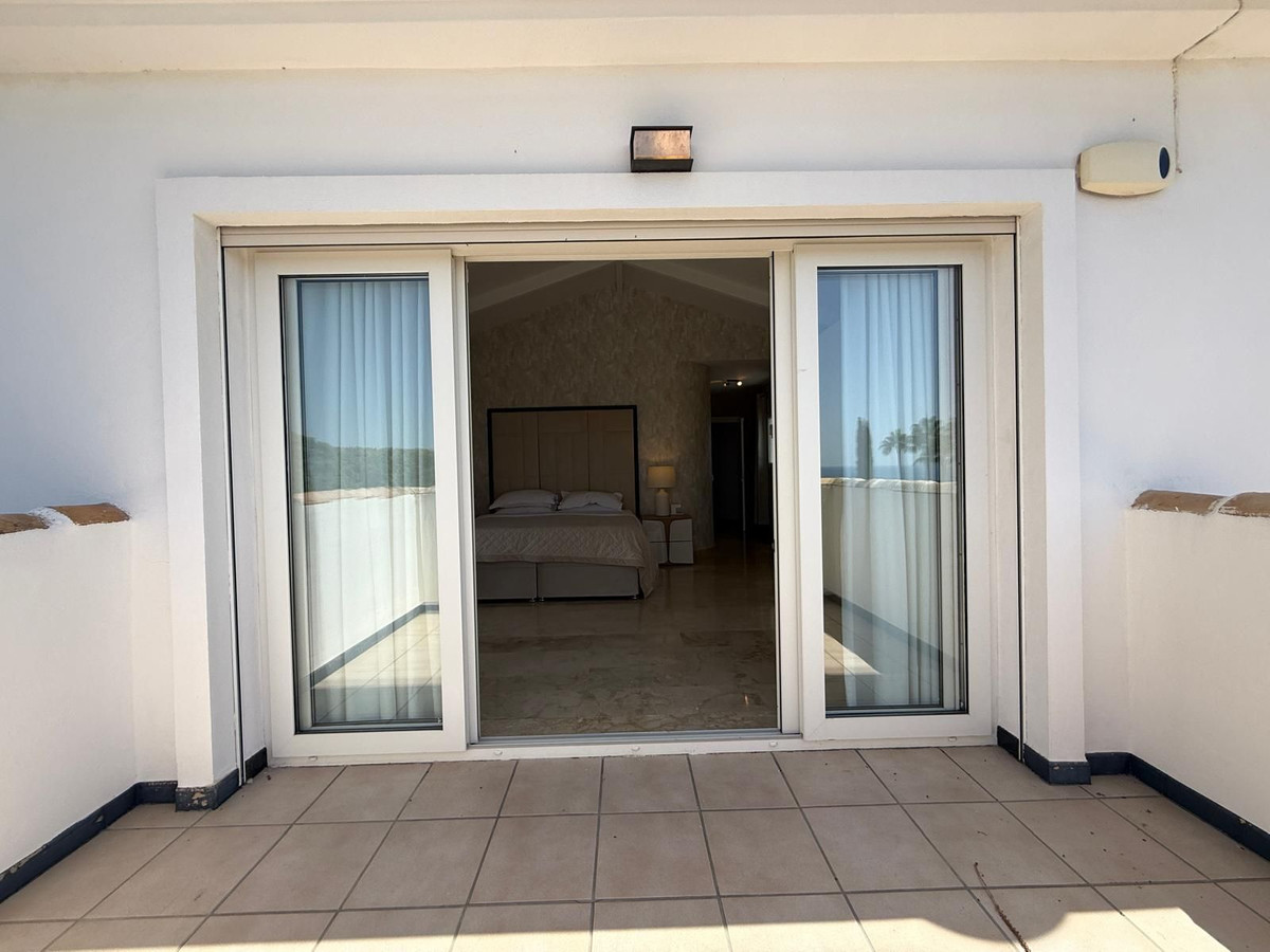 Huis te koop in Marbesa | 4 slaapkamers H5137579