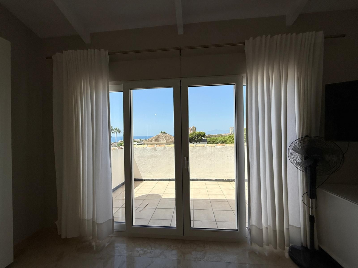 Huis te koop in Marbesa | 4 slaapkamers H5137579