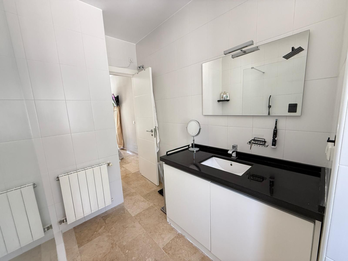 Huis te koop in Marbesa | 4 slaapkamers H5137579
