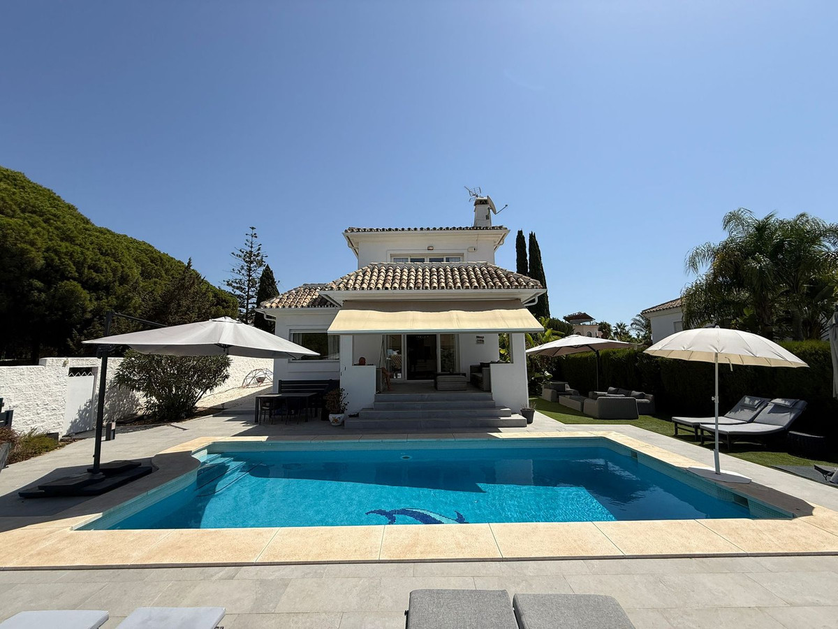 Huis te koop in Marbesa | 4 slaapkamers H5137579