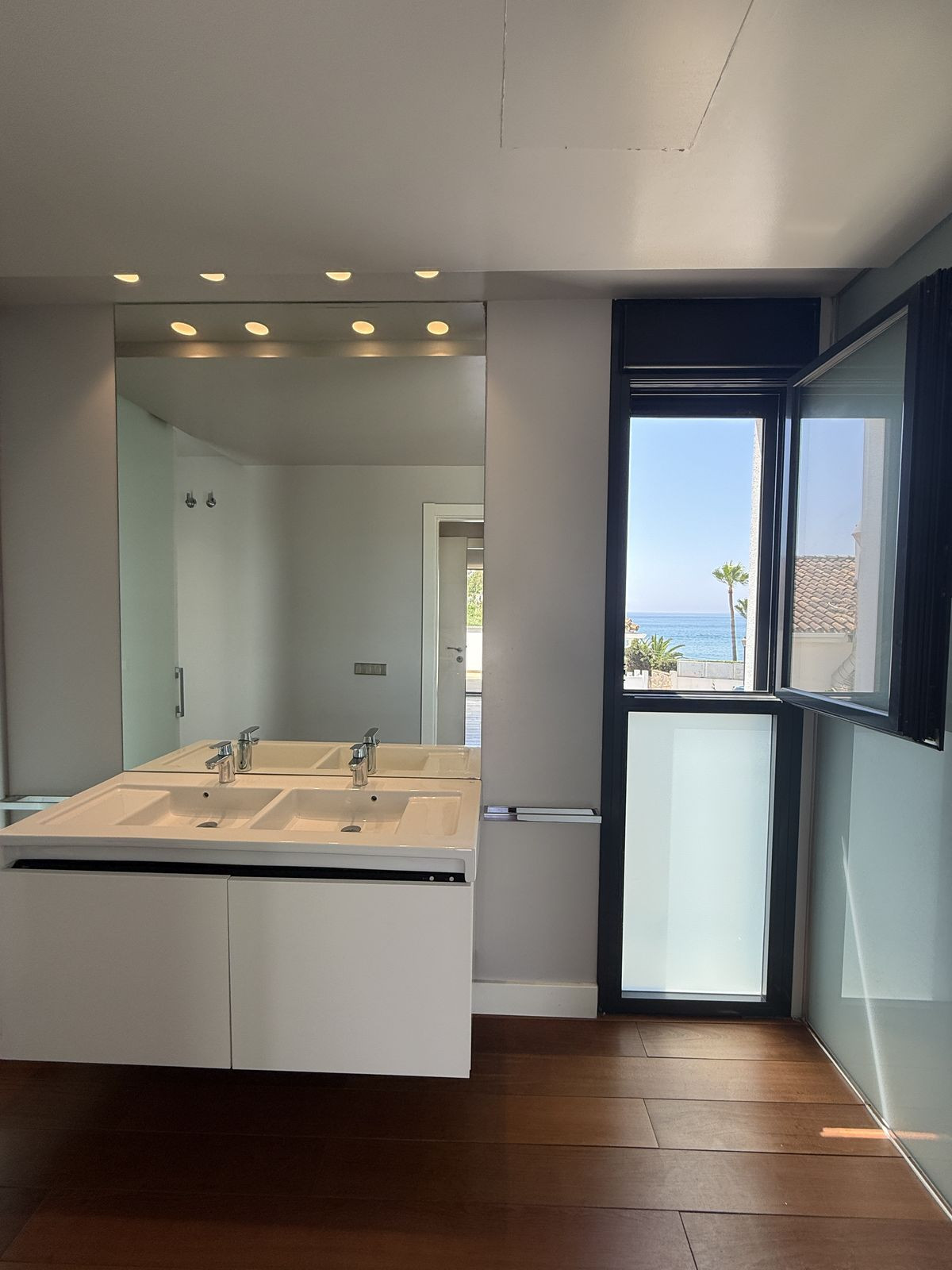 Huis te koop in Marbesa | 5 slaapkamers H5148190