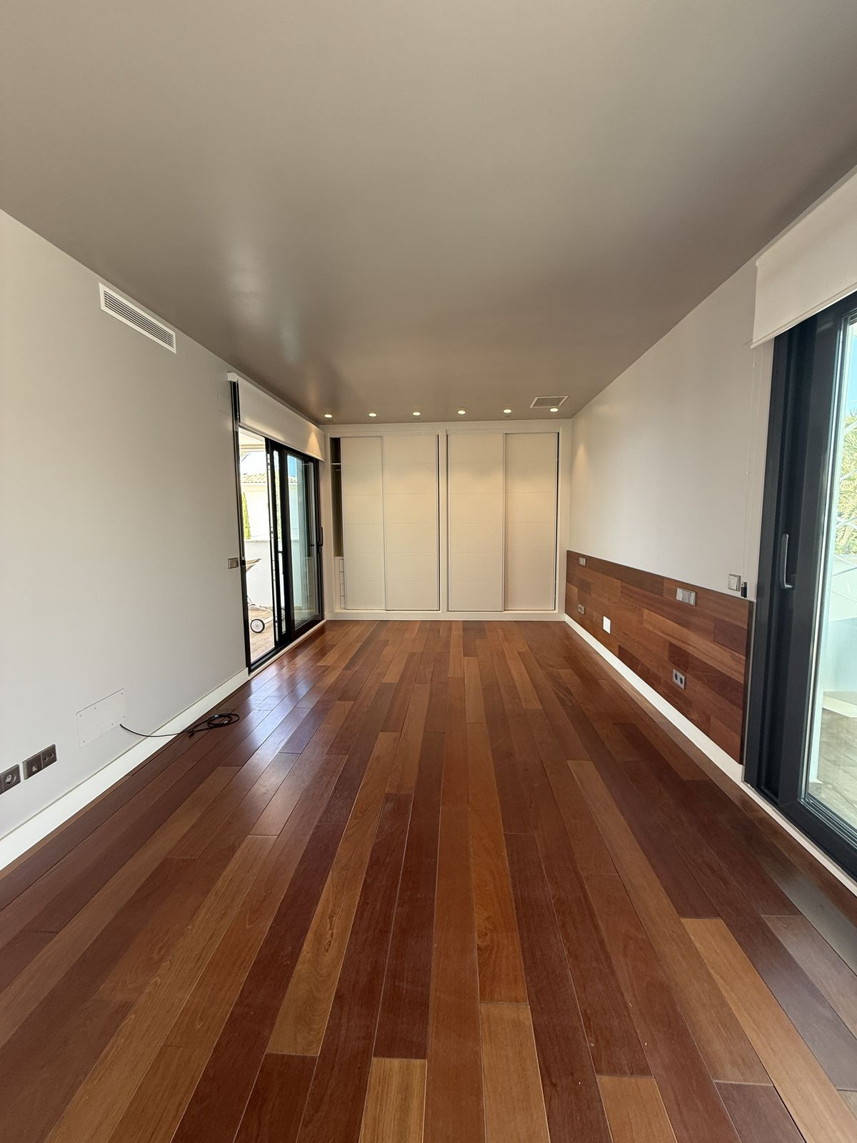 Huis te koop in Marbesa | 5 slaapkamers H5148190